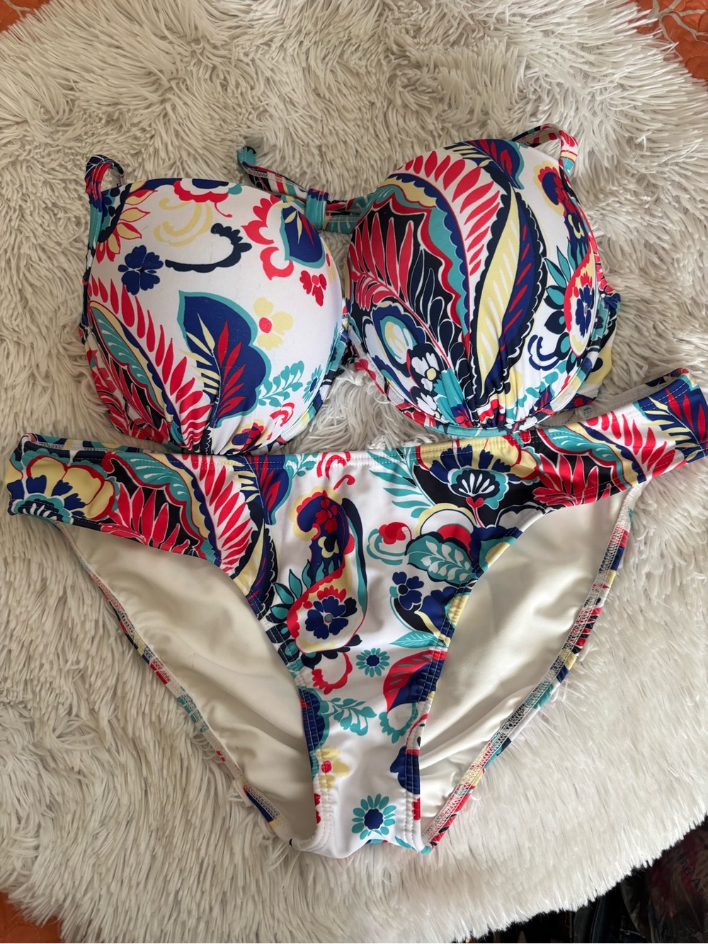 Venus women’s  Paisley Swimsuit - White Multicolor nwot